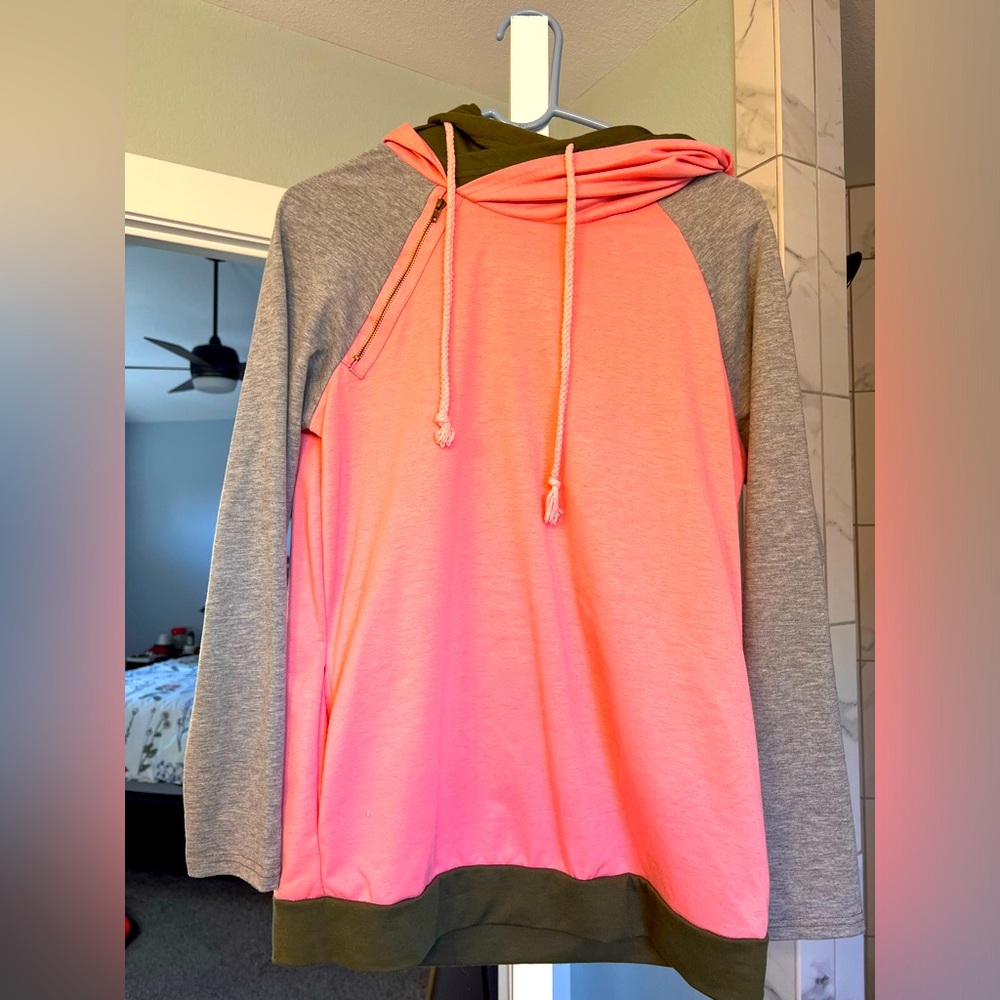 Filly flair boutique sweatshirt. Multilayered